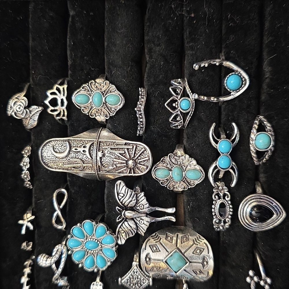 Lot of 30pcs fashion rings - Picture 3 of 3